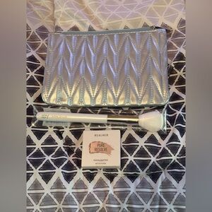 NWOT Ipsy Glam Bag highlighter makeup bundle